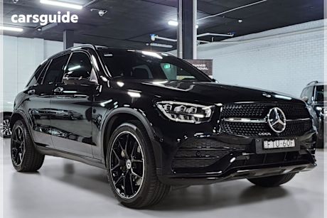 Black 2022 Mercedes-Benz GLC200 Wagon