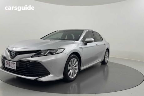 Silver 2020 Toyota Camry Sedan Ascent