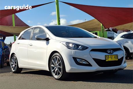White 2013 Hyundai I30 Hatchback Sr