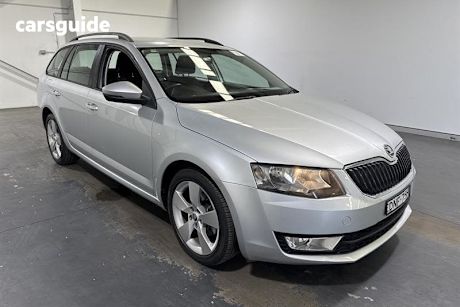 Silver 2014 Skoda Octavia Wagon 103 Tsi Ambition Plus