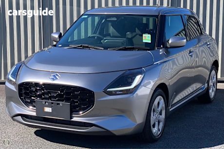 Silver 2025 Suzuki Swift Hatchback Hybrid Plus