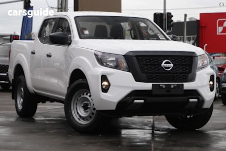 White 2025 Nissan Navara Dual Cab Pick-up Sl (4X2)