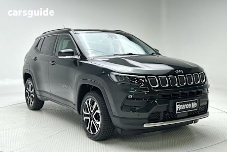 Green 2022 Jeep Compass Wagon Limited (4X4)