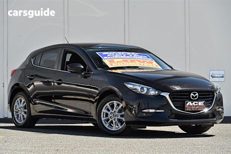 Black 2018 Mazda 3 Hatchback Maxx Sport