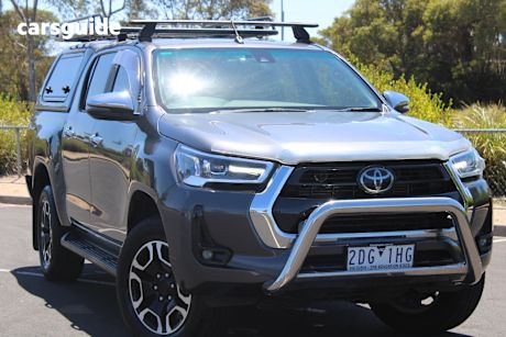 Grey 2020 Toyota Hilux Double Cab Chassis Sr5 (4X4)