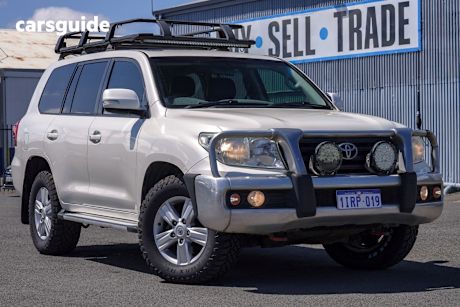 White 2013 Toyota Landcruiser Wagon Altitude Se