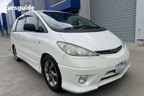 White 2016 Toyota Estima SUV AERAS F