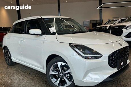 White 2025 Suzuki Swift Hatchback Hybrid Glx