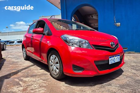 Red 2013 Toyota Yaris Hatchback Yr