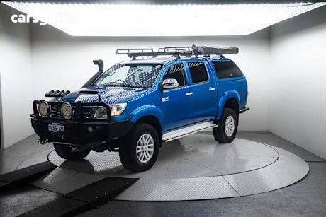 Blue 2014 Toyota Hilux Dual Cab Pick-up Sr5 (4X4)