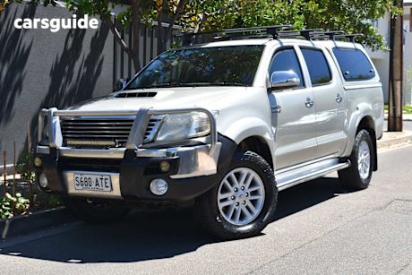 Silver 2012 Toyota Hilux Dual Cab Pick-up Sr5 (4X4)