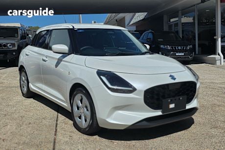White 2025 Suzuki Swift Hatchback Hybrid Plus
