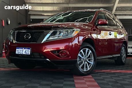 Red 2014 Nissan Pathfinder Wagon St (4X2)