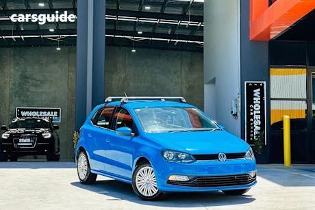 Blue 2016 Volkswagen Polo Hatchback 66 Tsi Trendline