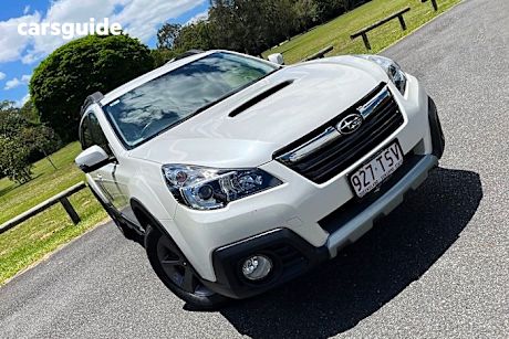 White 2014 Subaru Outback Wagon 2.0D