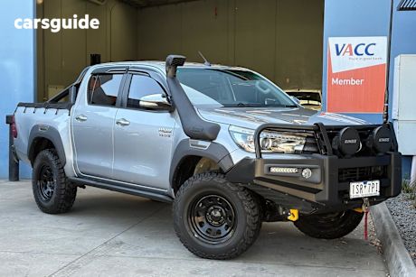 Grey 2017 Toyota Hilux Dual Cab Utility Sr5 (4X4)