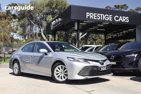 Silver 2020 Toyota Camry Sedan Ascent