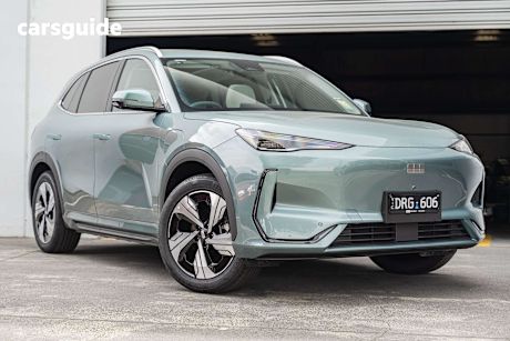 Green 2025 Geely EX5 Wagon Inspire