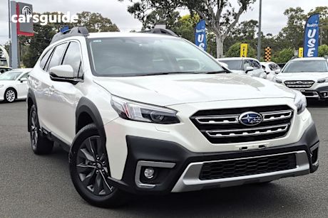 White 2022 Subaru Outback Wagon Awd