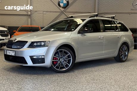White 2015 Skoda Octavia Wagon Rs 162 Tsi