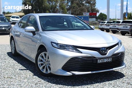 Silver 2020 Toyota Camry Sedan Ascent