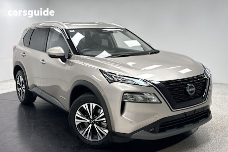 Silver 2023 Nissan X-Trail Wagon St-L (4Wd) E-Power (Hybrid)