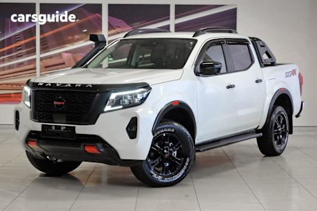 White 2023 Nissan Navara Dual Cab Pick-up Pro-4X (4X4)