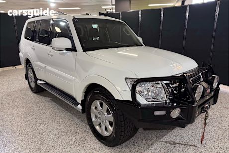 White 2021 Mitsubishi Pajero Wagon Glx5 (4X4) 5 Seat