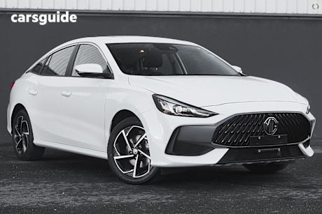 White 2024 MG MG5 Sedan Essence