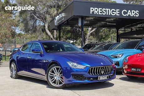 Blue 2018 Maserati Ghibli Sedan