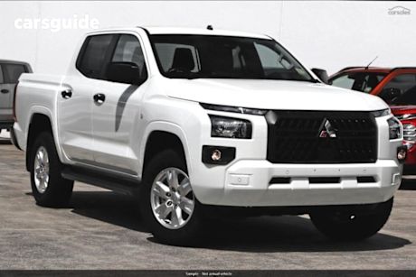 White 2025 Mitsubishi Triton Ute Tray GLX+