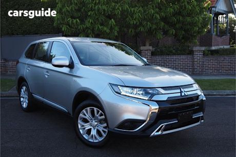 Silver 2021 Mitsubishi Outlander Wagon Es 7 Seat (Awd)