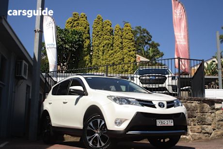 White 2014 Toyota RAV4 Wagon Cruiser (4X4)