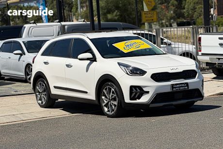 White 2021 Kia Niro Wagon Electric S