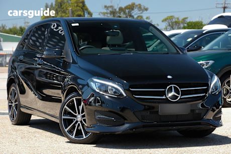 Black 2016 Mercedes-Benz B180 Hatchback