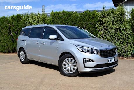 Silver 2019 Kia Carnival Wagon S