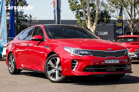 Red 2016 Kia Optima Sedan Gt