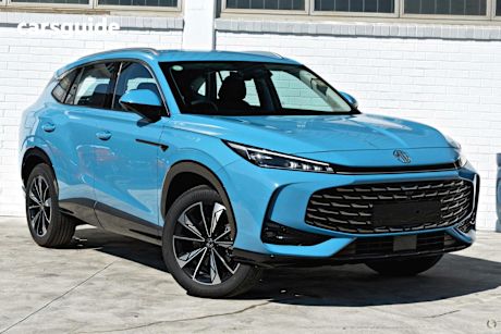 Blue 2024 MG HS Wagon Excite