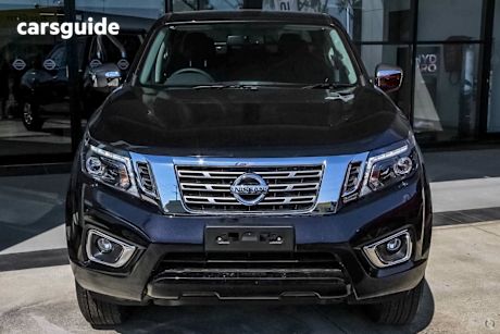 Black 2019 Nissan Navara Dual Cab Pick-up St (4X4)