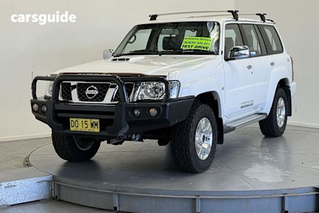 White 2016 Nissan Patrol Wagon St (4X4)