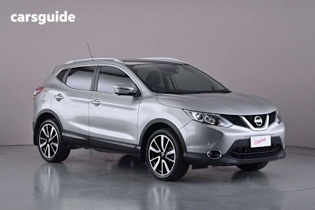 Silver 2016 Nissan Qashqai Wagon Ti (4X2)