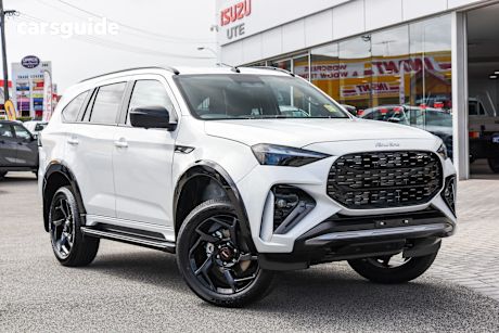 White 2025 Isuzu MU-X SUV