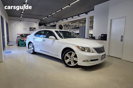 White 2006 Lexus LS Sedan I PACKAGE USF40 (ZX001251）
