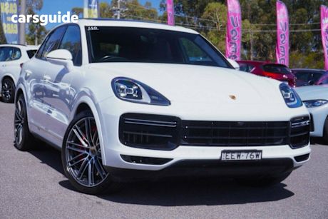 White 2019 Porsche Cayenne Wagon Turbo