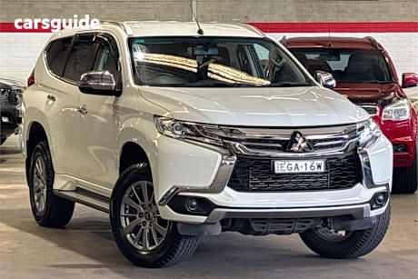 White 2019 Mitsubishi Pajero Sport Wagon Glx (4X4) 5 Seat
