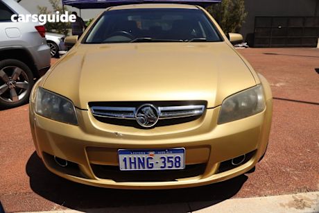 Gold 2007 Holden Commodore Sedan Berlina