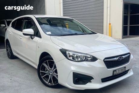 White 2017 Subaru Impreza Hatchback 2.0I (Awd)