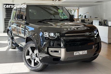 Black 2024 Land Rover Defender Wagon 110 D300 X-Dynamic Se (220Kw)