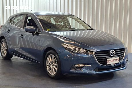 Blue 2017 Mazda 3 Hatchback Maxx