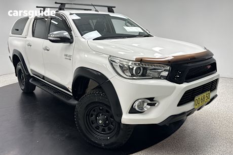 White 2017 Toyota Hilux Dual Cab Utility Sr5 (4X4)